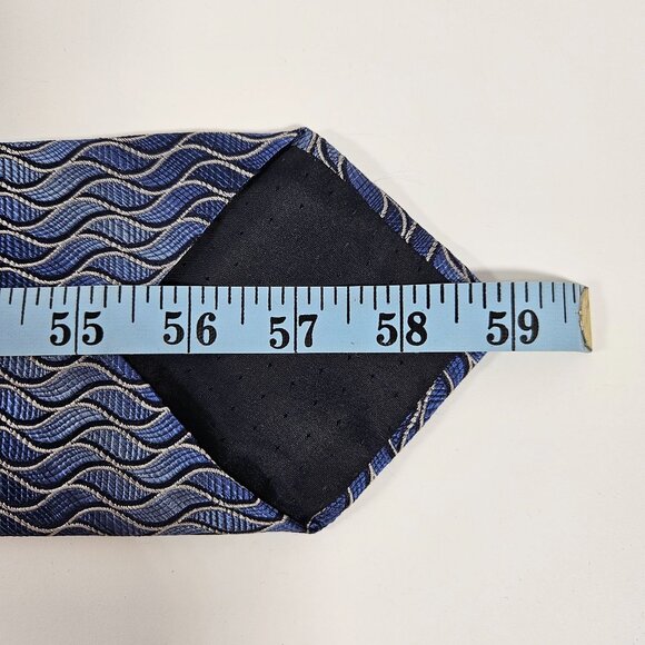 Chiavari Made In Italy Silk Necktie Classic Blue & Silver Wavy Pattern Tie - Picture 6 of 8
